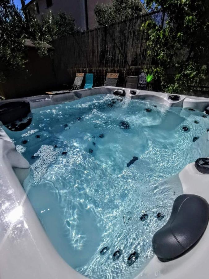 Holiday Home Istra With Jacuzzi Medulin Ngoại thất bức ảnh