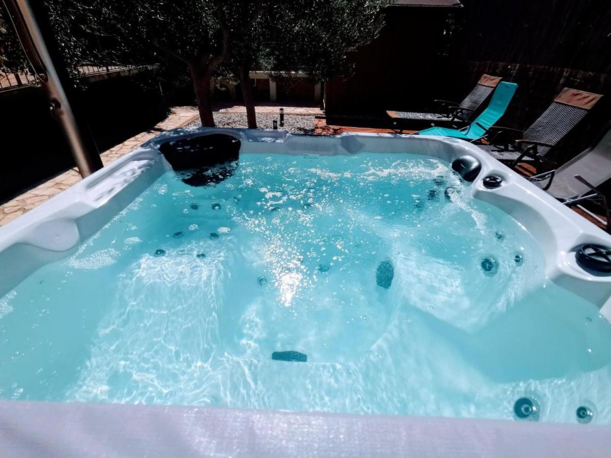 Holiday Home Istra With Jacuzzi Medulin Ngoại thất bức ảnh
